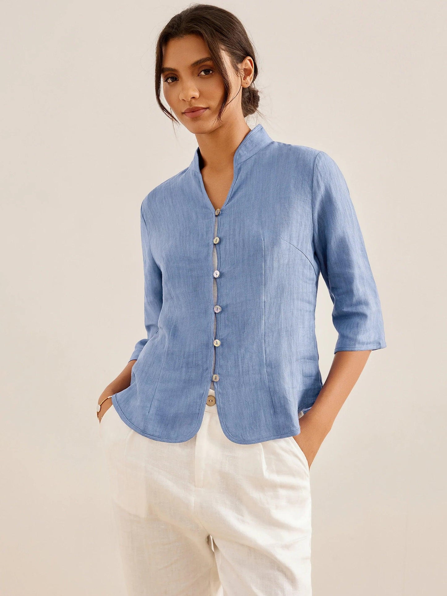 Veste ajustée en lin 100% avec boutons faits main AMELIA