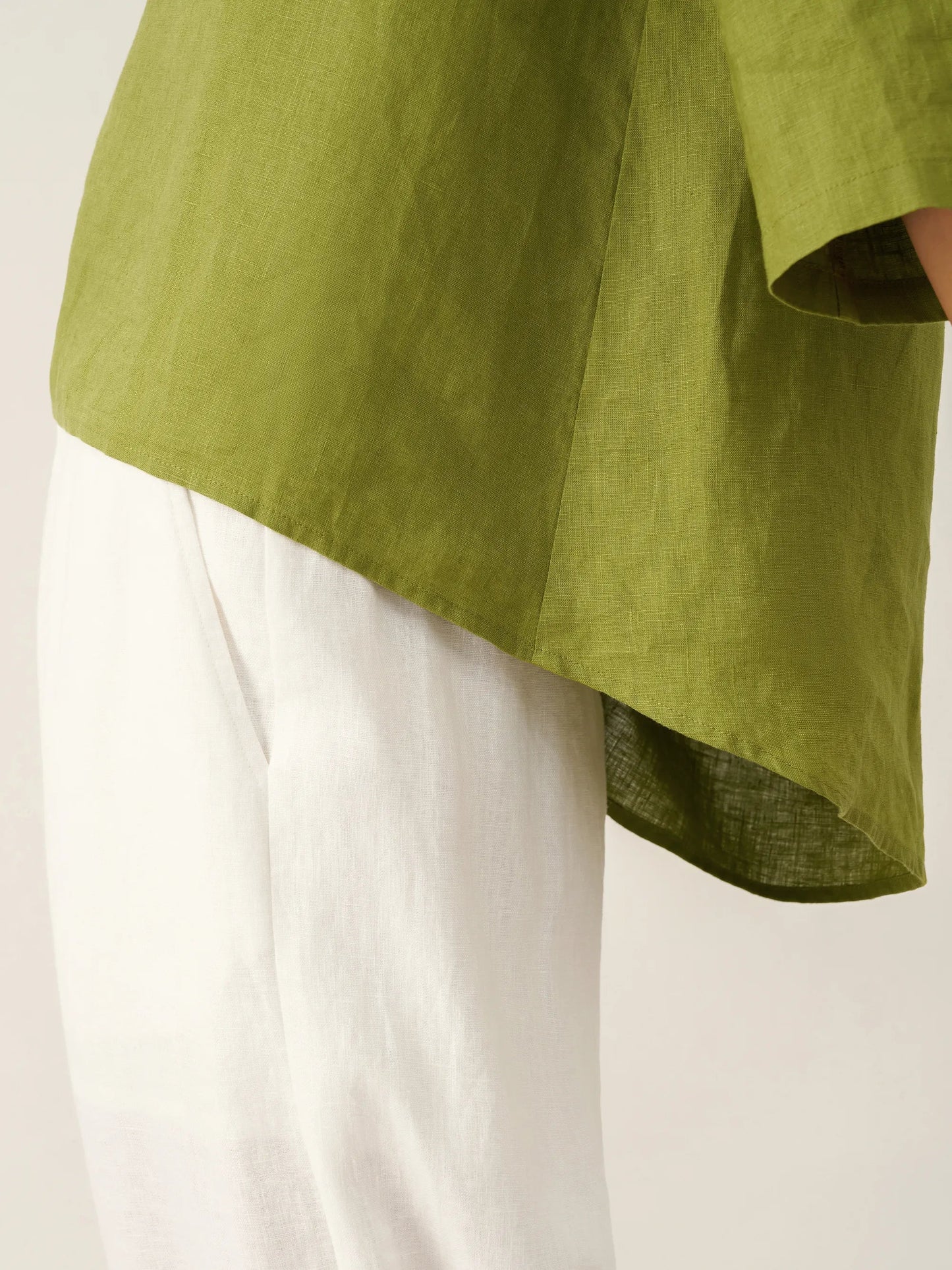 Haut en lin 100% à col rond et ourlet asymétrique BRIANNA