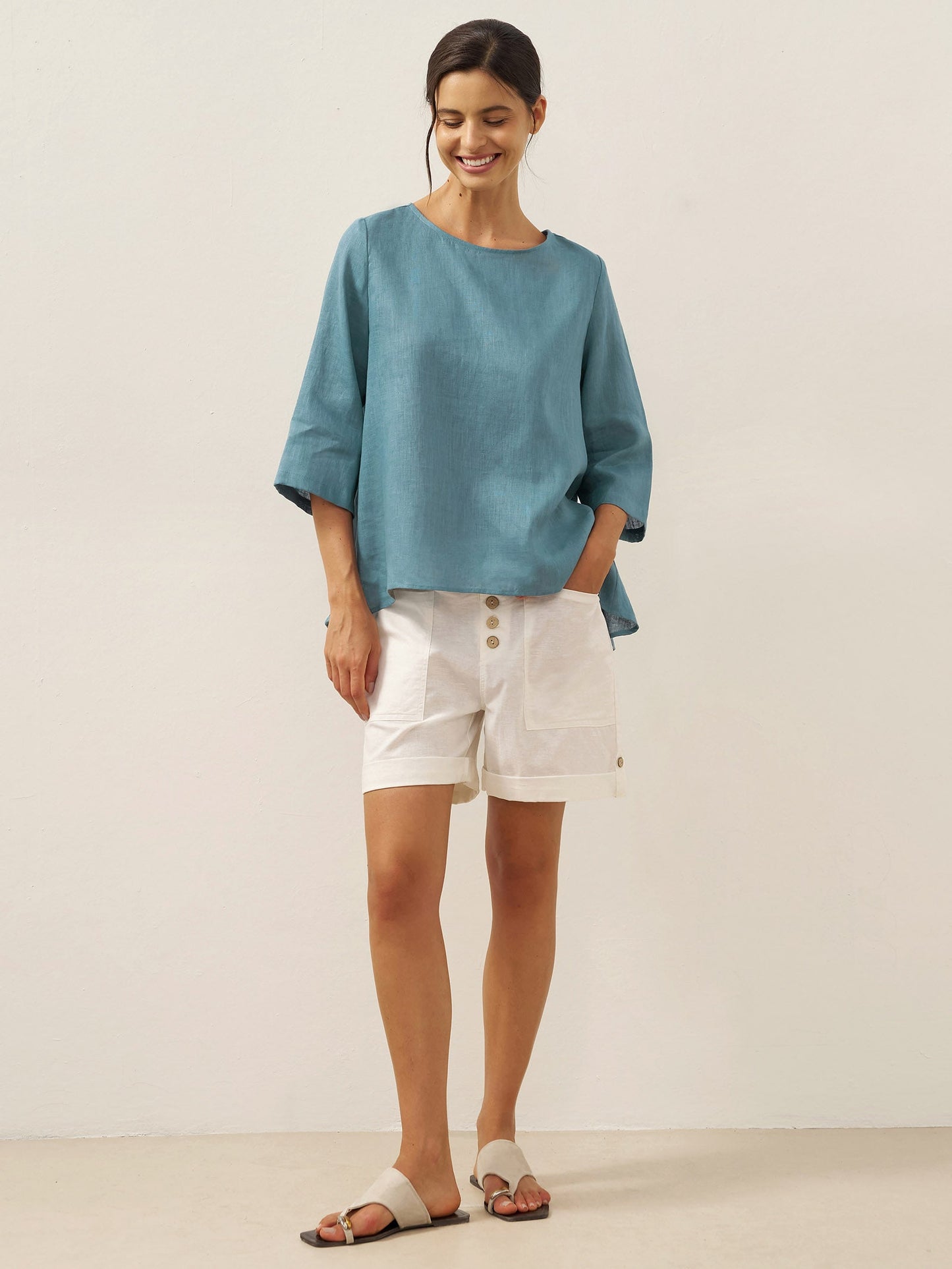 Haut en lin 100% à col rond et ourlet asymétrique BRIANNA