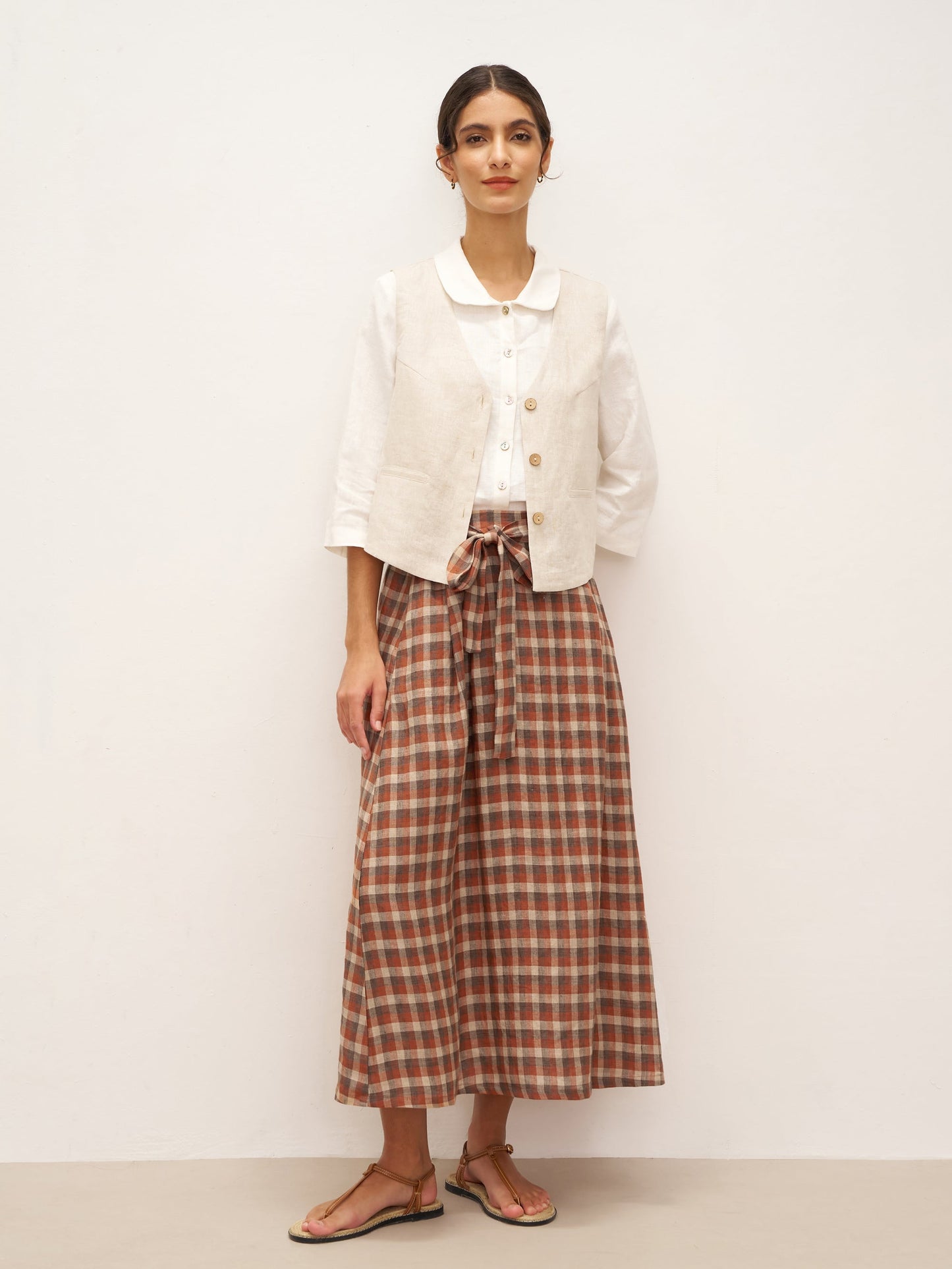 Gilet 100% Lin à Col en V et Fermeture Boutonnée DELIA