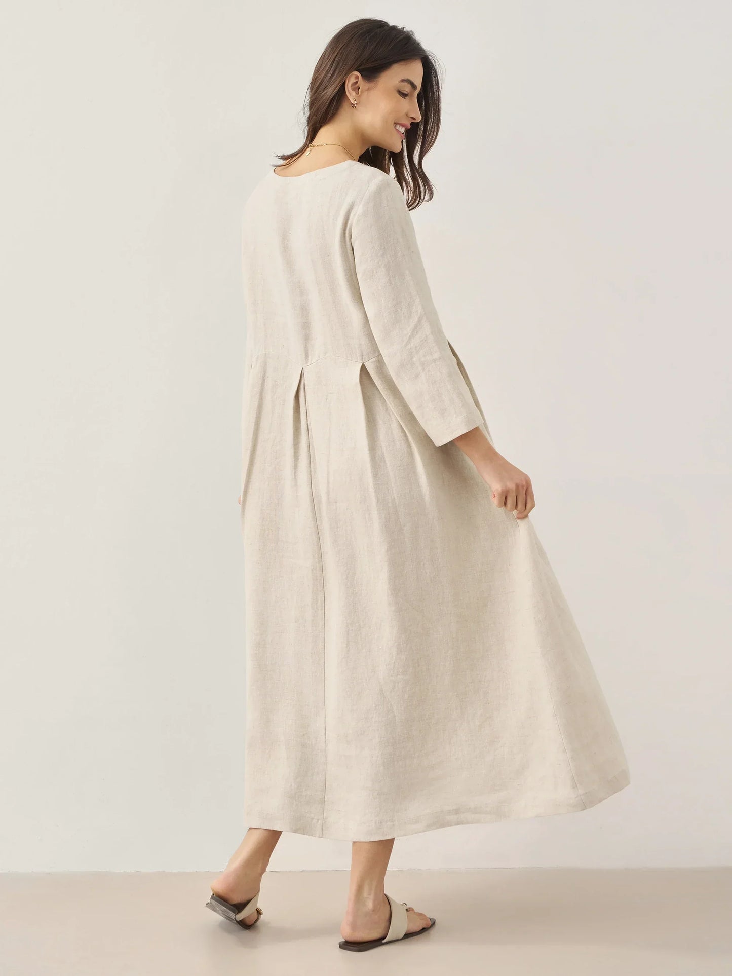 Robe longue plissée en lin à encolure bateau 100% ABIGAIL