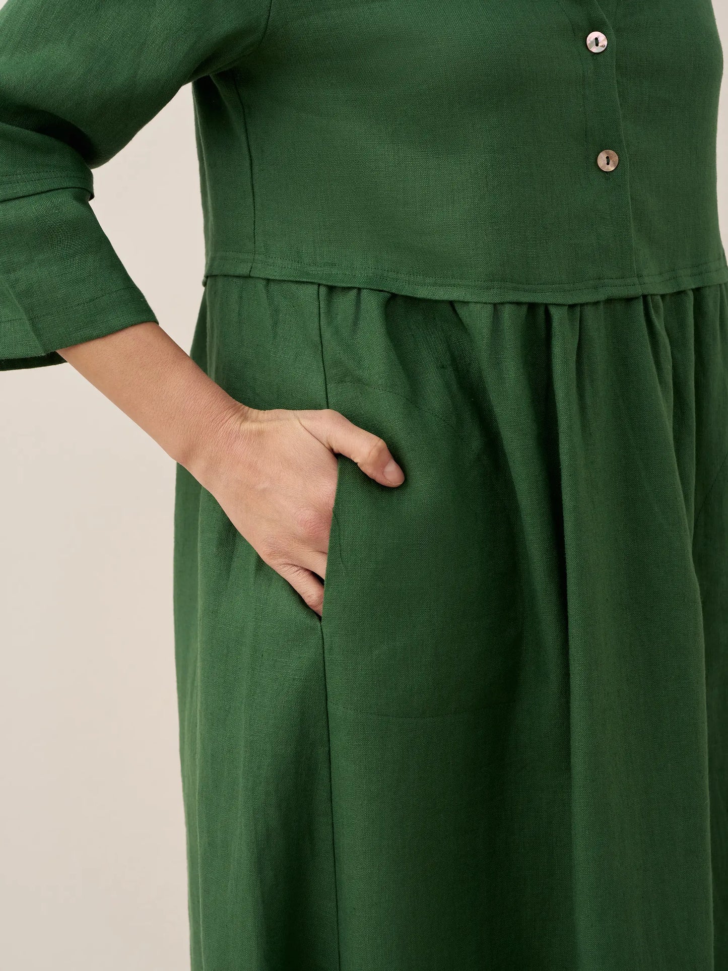 Robe longue ample 100% lin à taille boutonnée et froncée LUNA