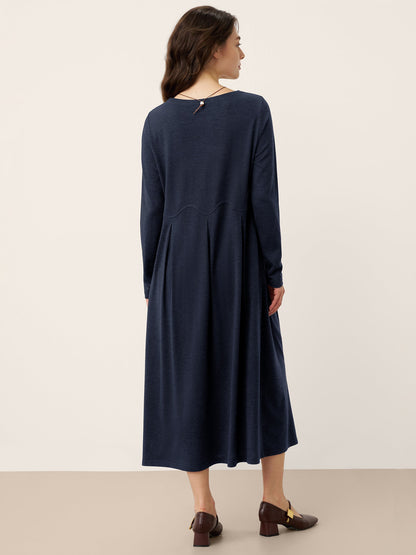 Robe longue CALISTA à plis sculptés et empiècements arqués en laine