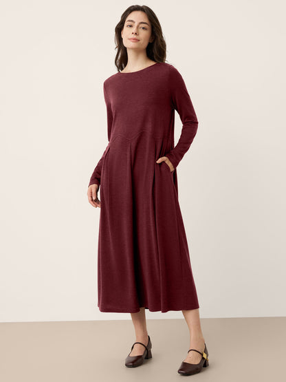 Robe longue CALISTA à plis sculptés et empiècements arqués en laine