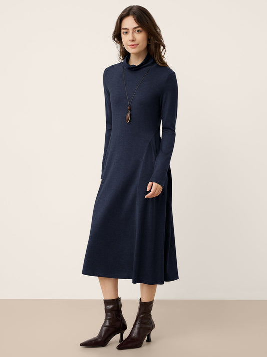 Robe longue à col roulé et plis sculptés en laine BRIAR