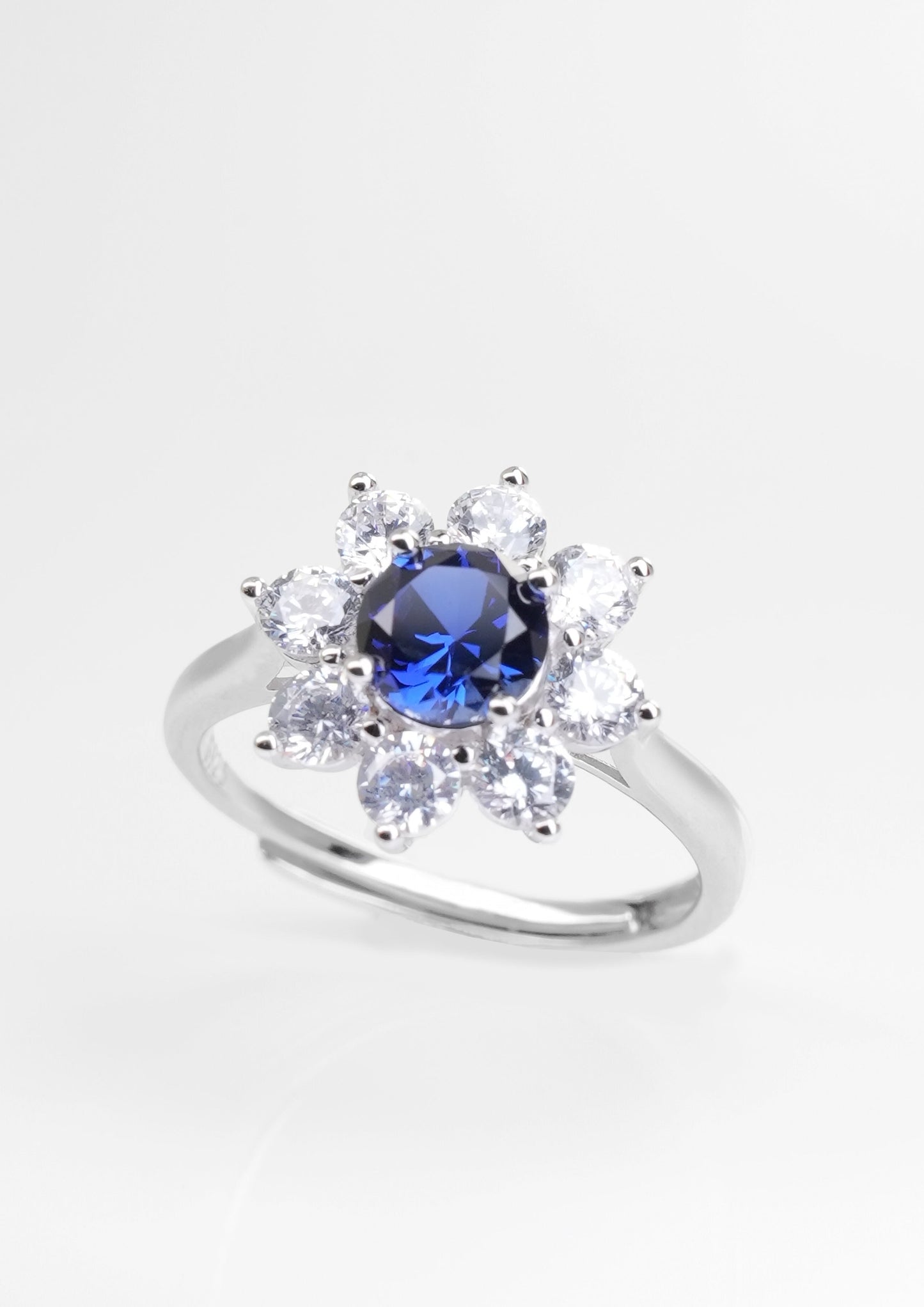 Bague Saphir Exquise - Rime Bleue Lumière d'Étoile