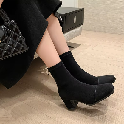 Bottines Stretch Suédées – Élégance Confortable & Silhouette Raffinée