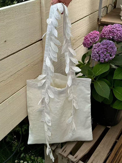 Sac cabas en coton-lin brodé à franges