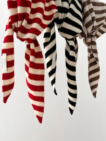 Écharpe triangulaire fonctionnelle rayée 100% laine australienne