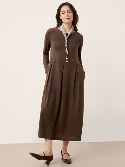 Robe longue à plis sculptés avec panneaux arqués en laine CALISTA