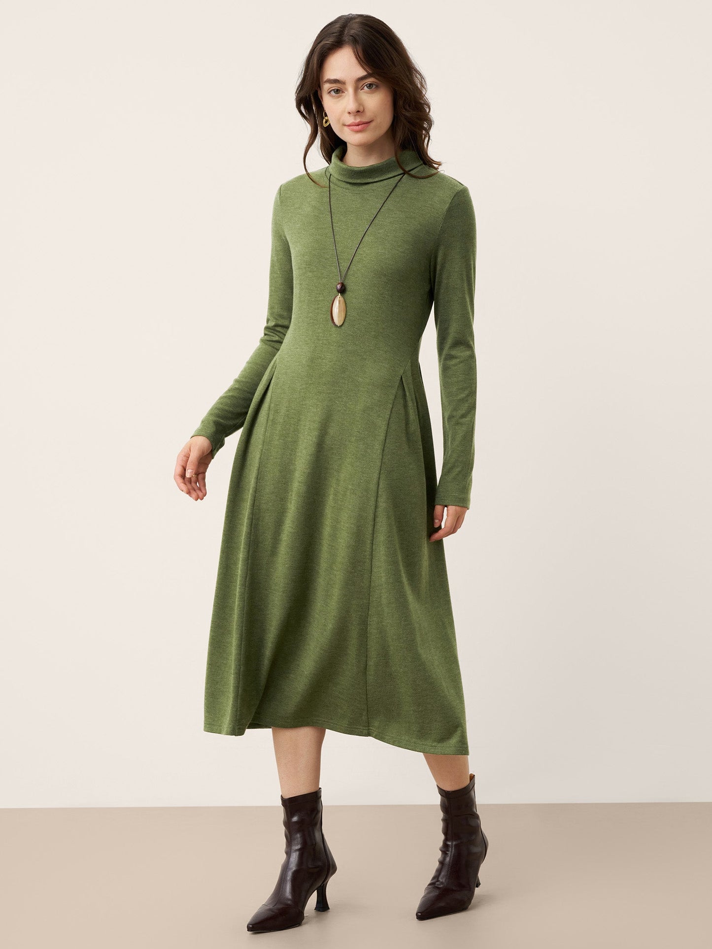 Robe longue à col roulé et plis sculptés en laine BRIAR